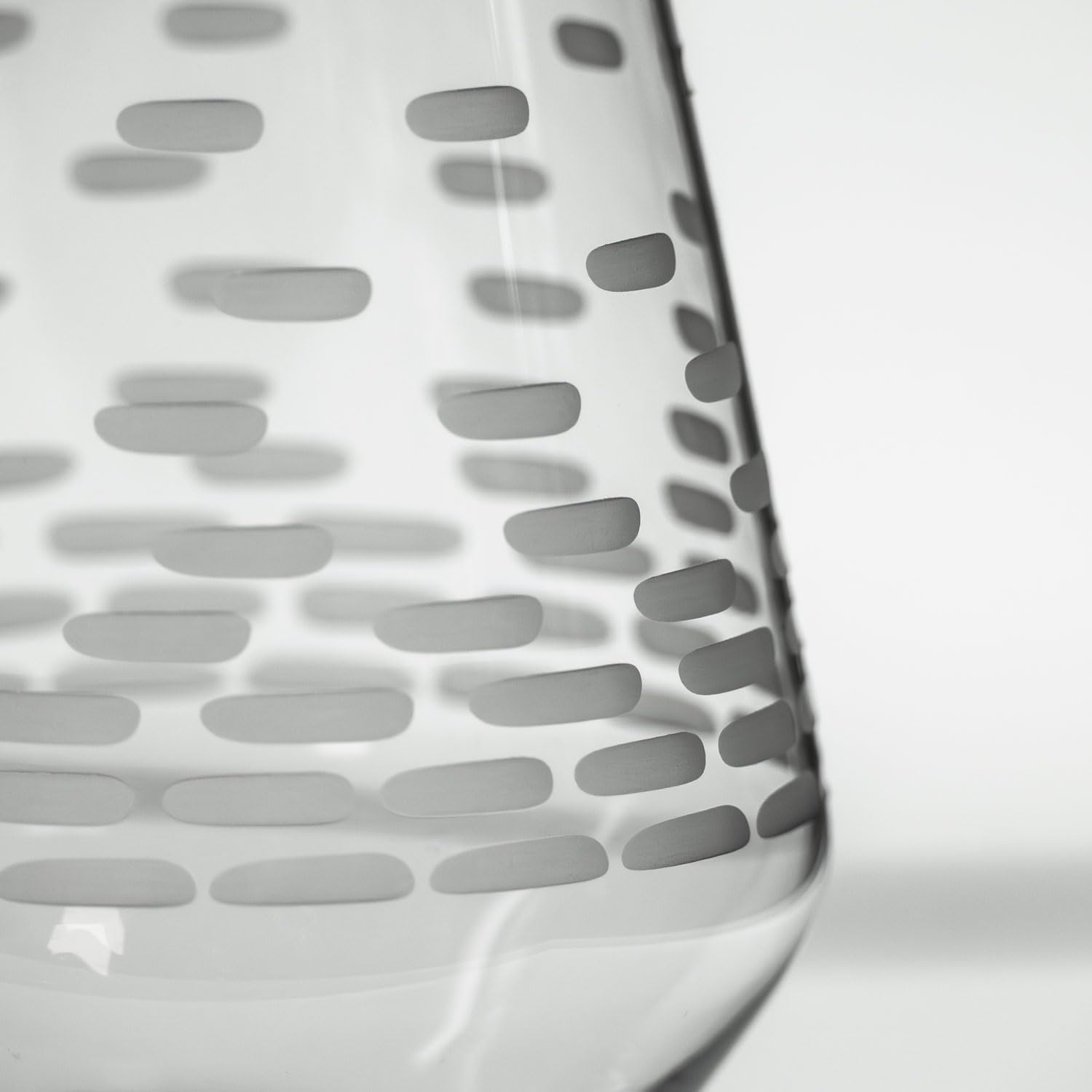 Rolf Glass Strata Stemless Wine Tumbler | Made in America | 18oz Stemless Wine Glass | Diamond Engraved Crystal Glass | Geometric Brick Design | Set of 2