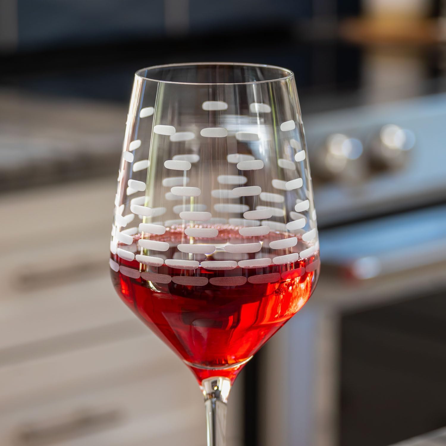 Rolf Glass Strata All Purpose Wine Glass | Made in America | Large 19.5oz Wine Glass | Diamond Engraved Crystal Glass | Contemporary Geometric Brick Design | Red or White Wine | Set of 2