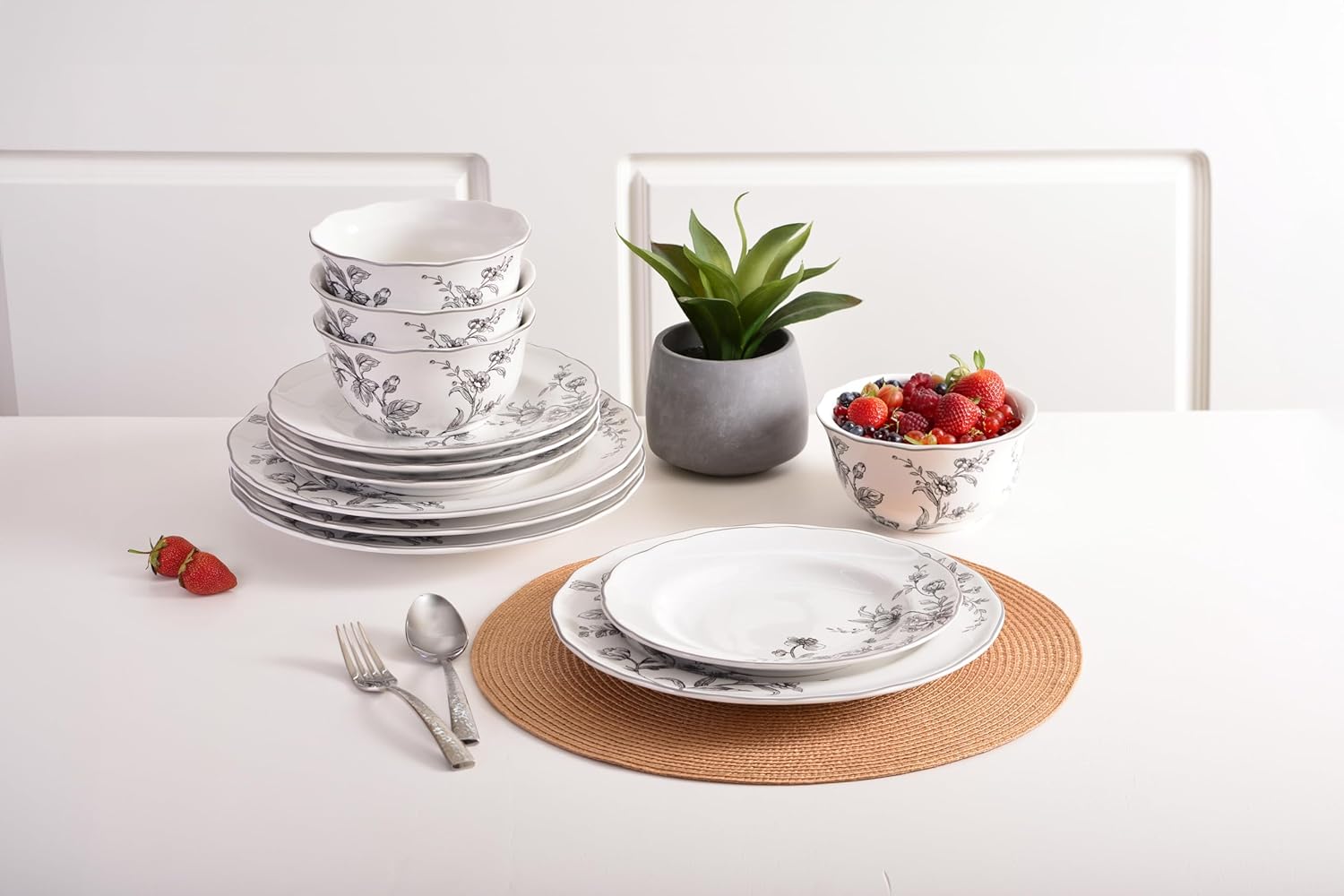 222 Fifth 12-Piece Porcelain Dinnerware Set for 4, White & Black Plates and Bowls Set, Glossy Ceramic Dish Set with Delicate Floral Design, Elegant Kitchen Dishes, Microwave & Dishwasher Safe, Bellamy