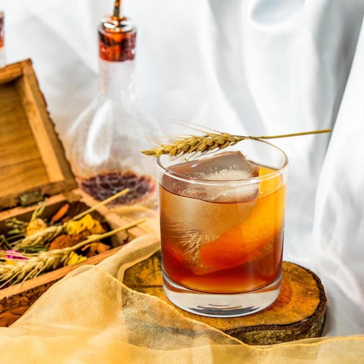 Whiskey Glasses Set of 6, 10 Oz Old Fashioned Glass Cocktail Glasses, Lowball Glasses Tumbler, Clear Glass Cups for Bourbon Whiskey Scotch Rum Juice, Whiskey Gifts for Men