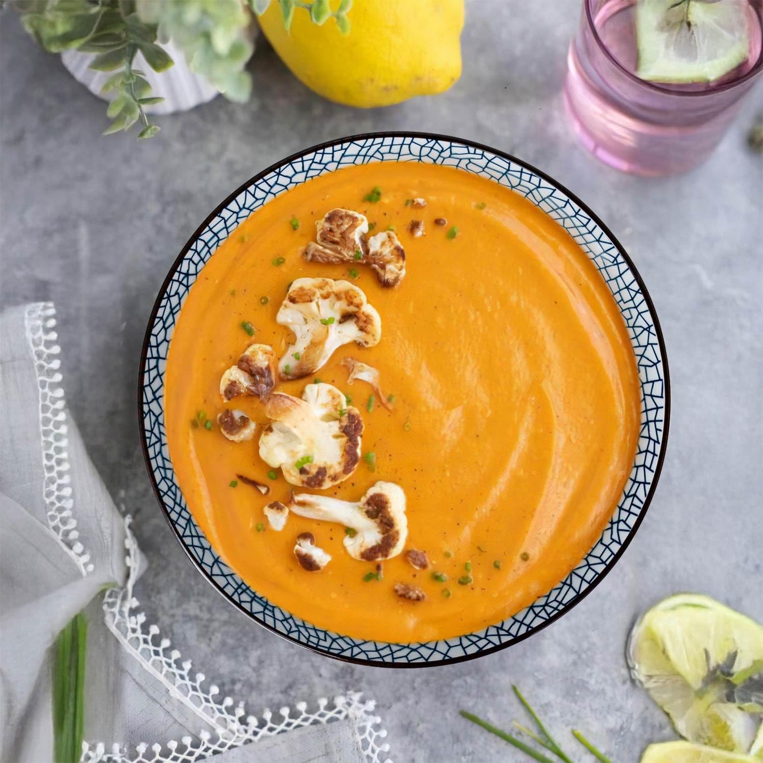 60 oz Large Soup Bowl, Pho Bowls, 8 Inch Blue and White Porcelain Japanese Ramen Bowls Set of 3 - Leaf Pattern