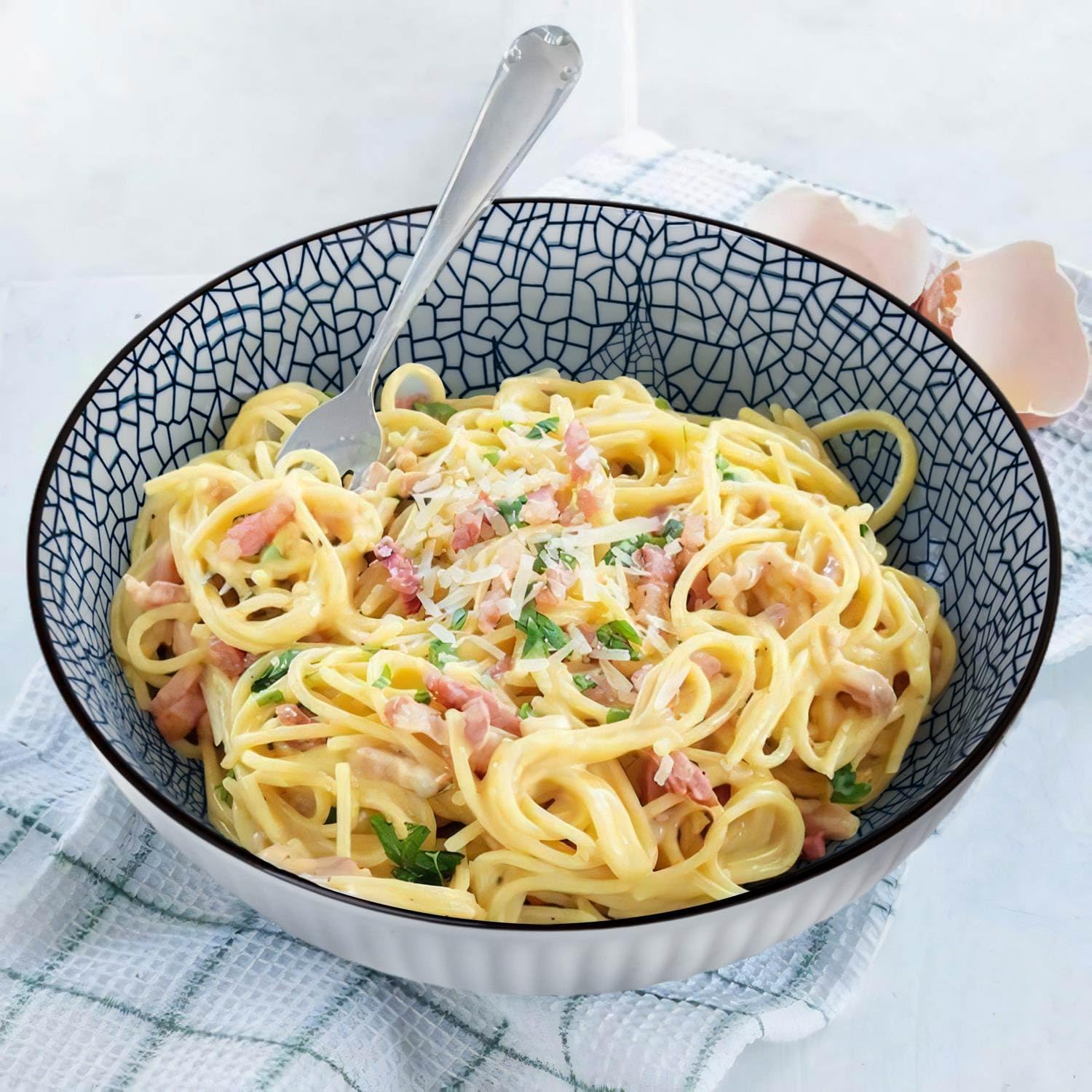 60 oz Large Soup Bowl, Pho Bowls, 8 Inch Blue and White Porcelain Japanese Ramen Bowls Set of 3 - Leaf Pattern