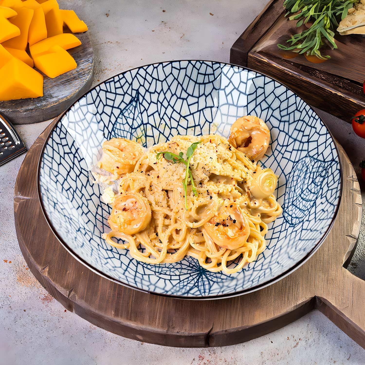 38 oz Japanese Ramen Bowls Set of 4, Large Pho Bowls, 8 Inch Ceramic Blue and White Soup Bowls, Leaf Pattern